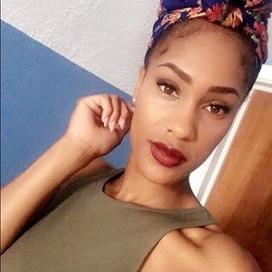 Meet your Posher, Raven